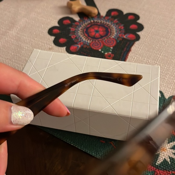 ♥️❤️♥️Christian Dior Enigmatic Sunglasses♥️❤️♥️ - Picture 6 of 7